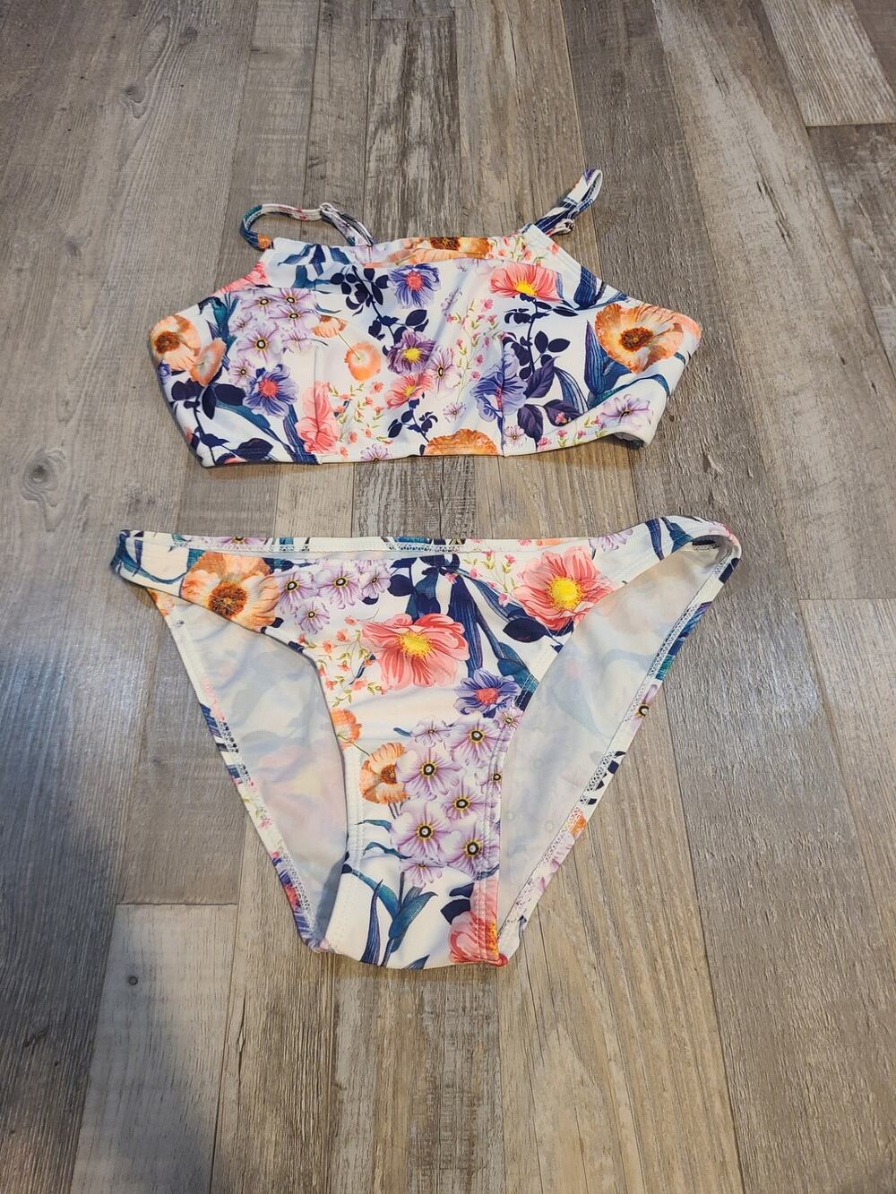 Unknown brand xl womens floral two piece swimsuit